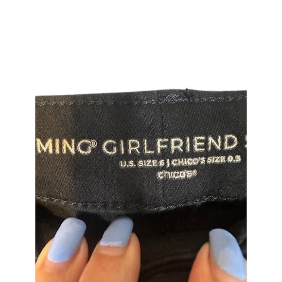 Chico's Black Slimming Girlfriend Slim Leg Cropped Fringe Denim Jeans Women Sz 6 - Picture 9 of 11